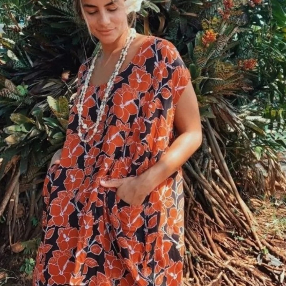 *** SOLD *** NEW Acacia Mana dress XS
